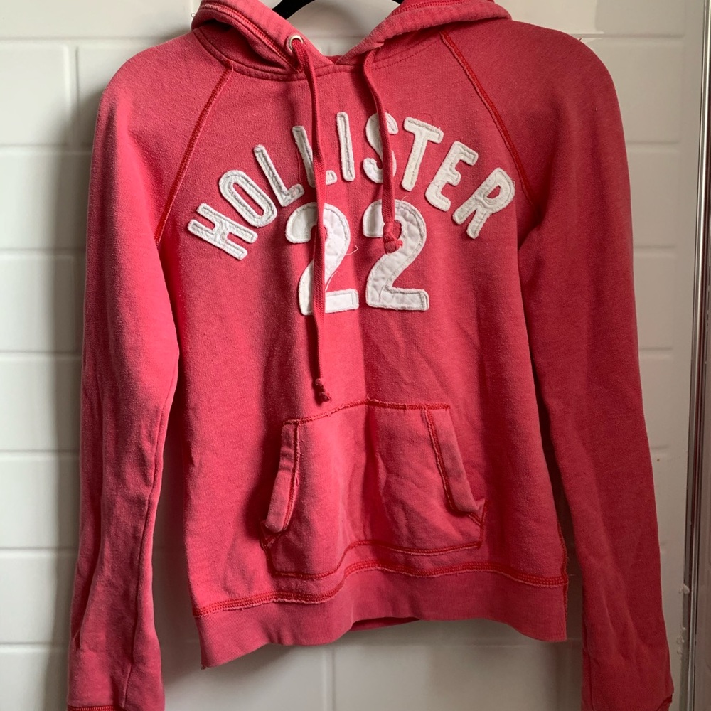 Hollister hoodie🦋